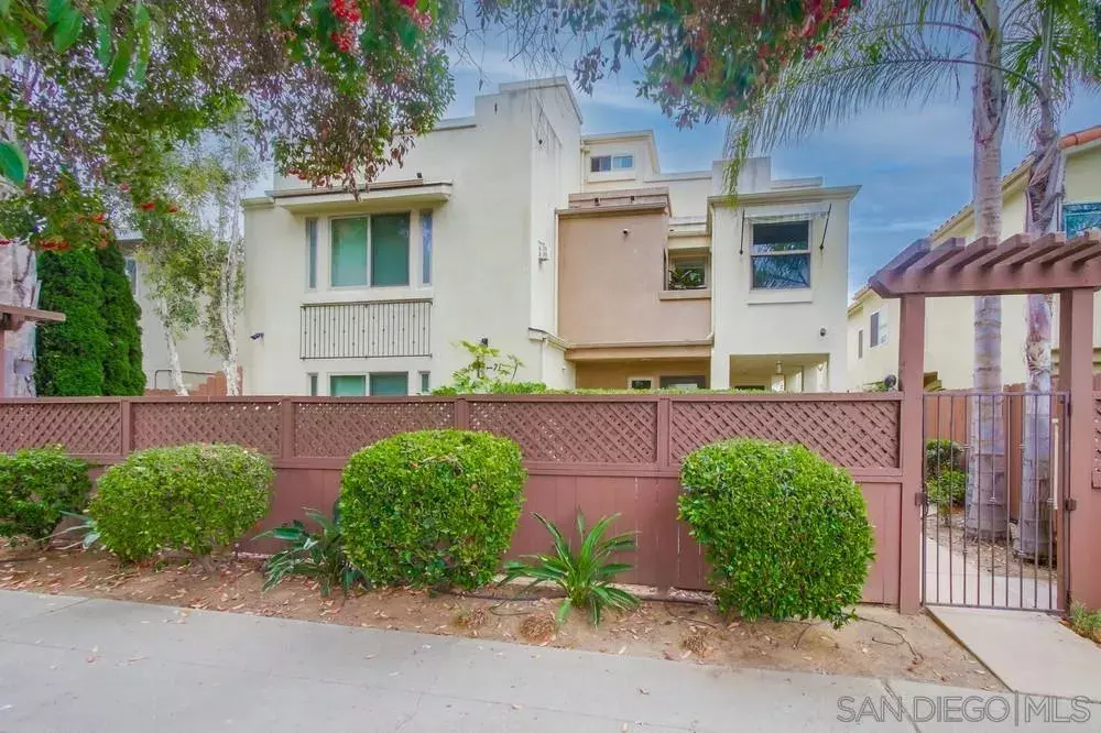 Property Photo: 1367 Hornblend Street CA 92109