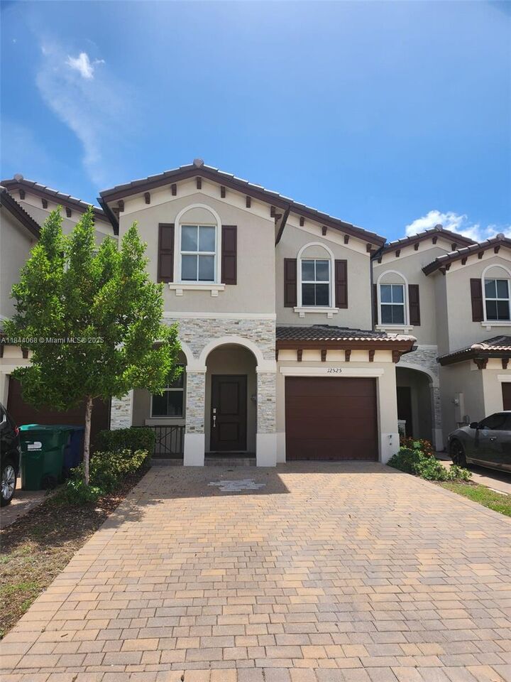 12525 NW 23rd Pl  Miami FL 33167 photo