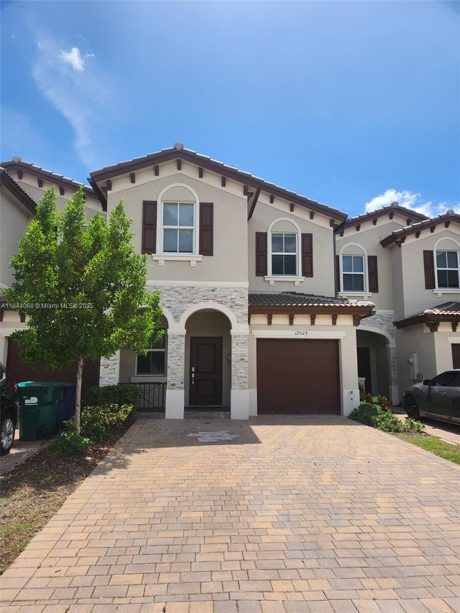 Property Photo: 12525 NW 23rd Pl FL 33167