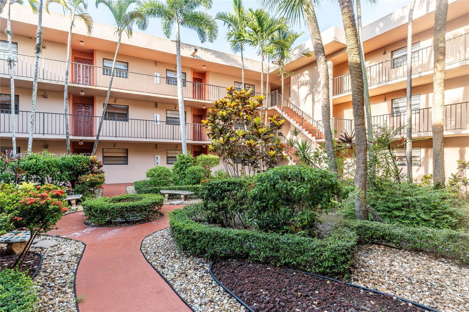 Property Photo:  10985 SW 107th St 310  FL 33176 