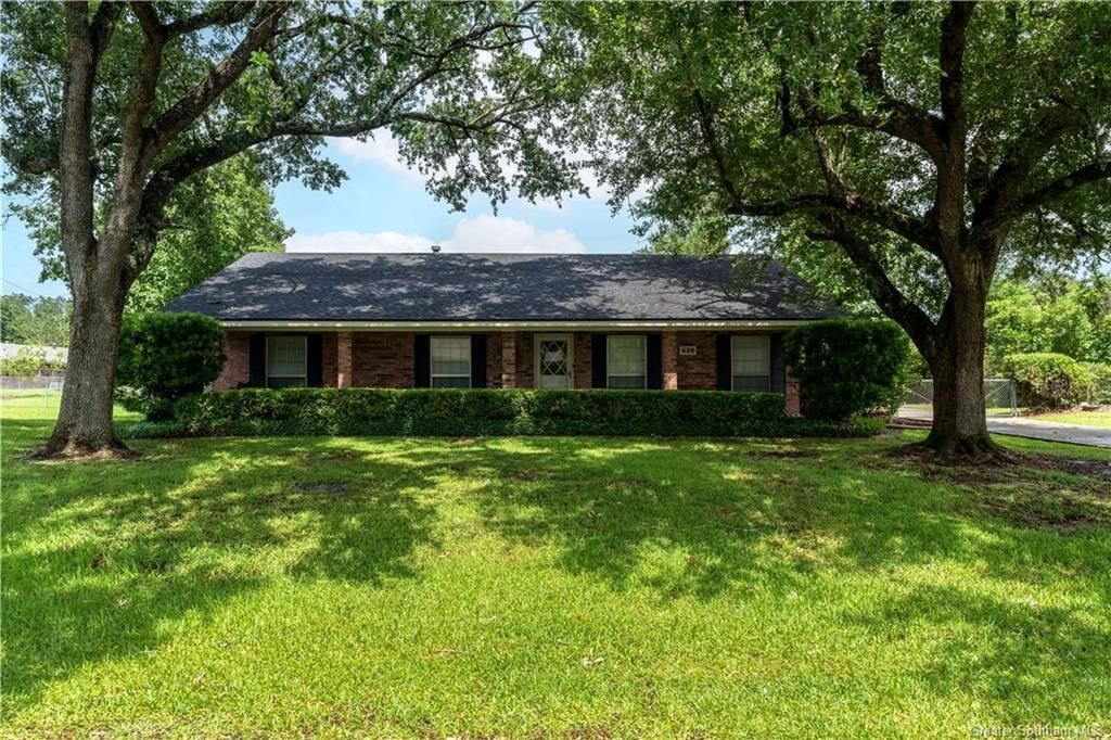 Property Photo: 436 W Weber Circle W LA 70611
