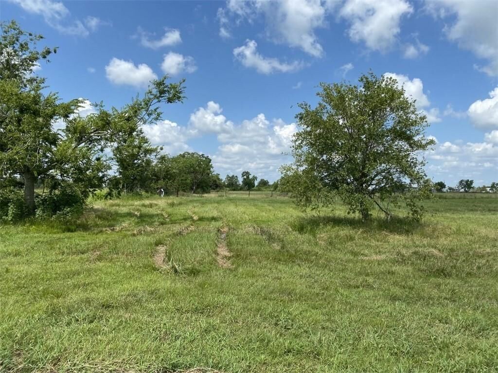 Property Photo: Sonoma Circle LA 70665