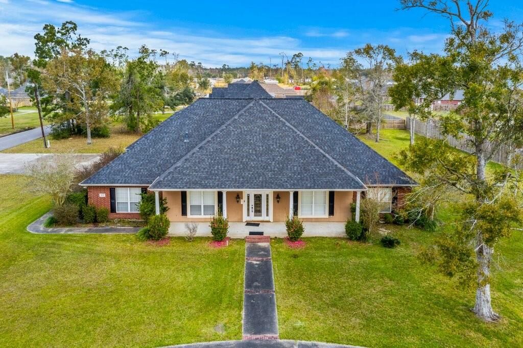 Property Photo:  317 S Donna Drive S  LA 70611 