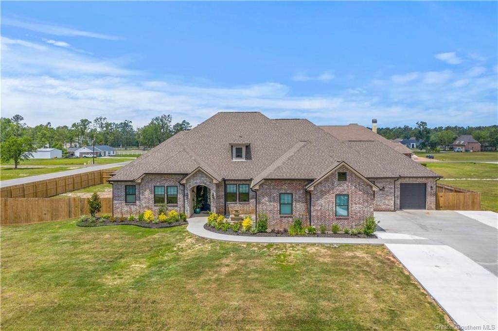 Property Photo:  3688 E Cabella Drive E  LA 70665 