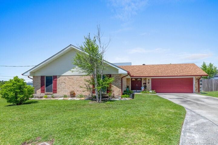 Property Photo: 2410 Norben Drive LA 70601
