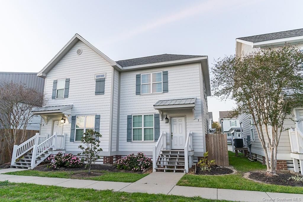 Property Photo: 1220 Pithon Street LA 70601