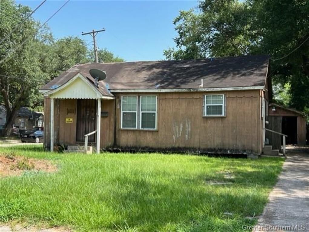 Property Photo: 2312 Tulip Street LA 70601