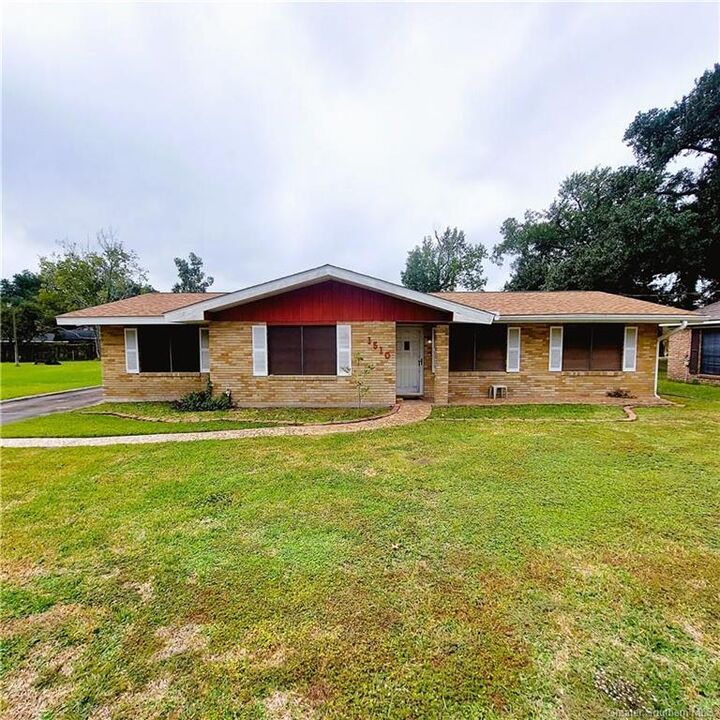 Property Photo: 1510 Melanie Drive LA 70663