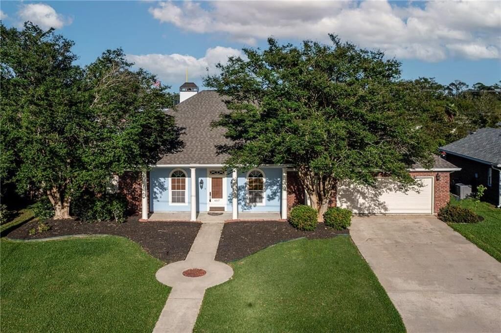 Property Photo: 4517 Shelly Lane LA 70605