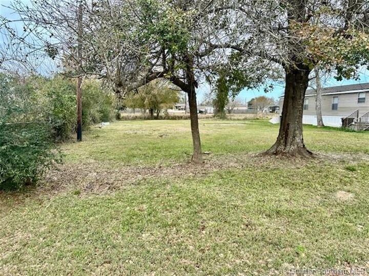 Property Photo: 2316 Tuna Lane LA 70605