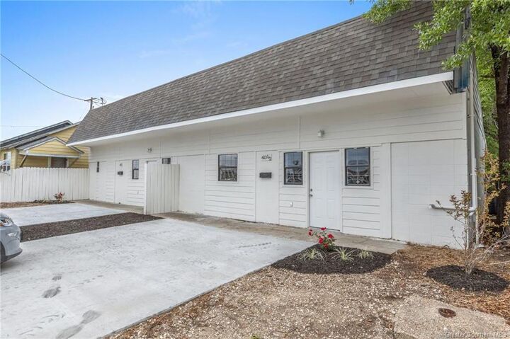 Property Photo:  613 12th Street  LA 70601 