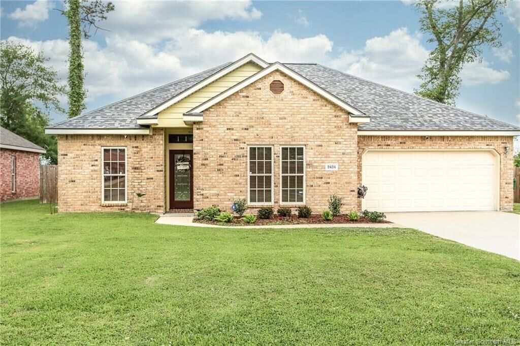 Property Photo: 2424 N Constance Lane N LA 70605