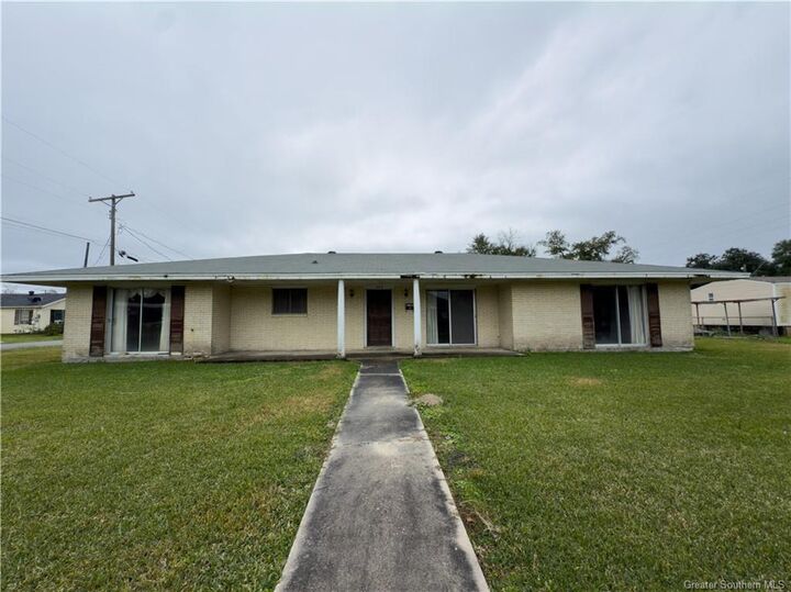 409 W Lyons Street W  Sulphur LA 70663 photo