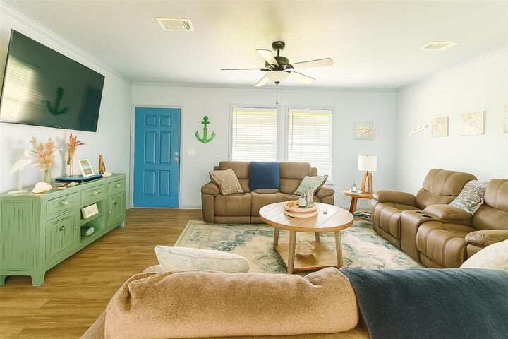 Property Photo:  2208 Mallard Street  LA 70631