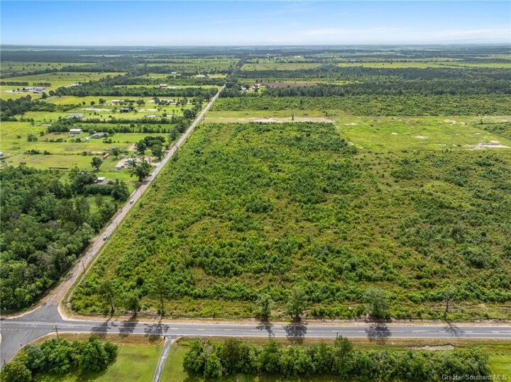 Property Photo: 19 Abie Fontenot Road LA 70647