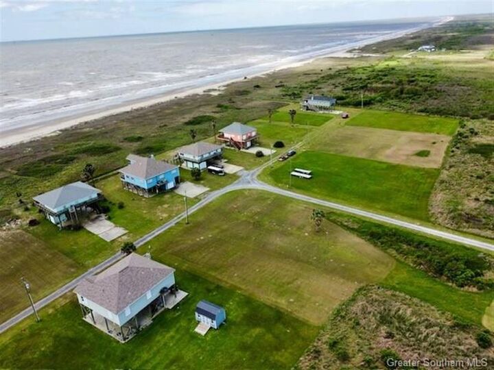 Property Photo: 15 Pelican Beach Drive LA 70631