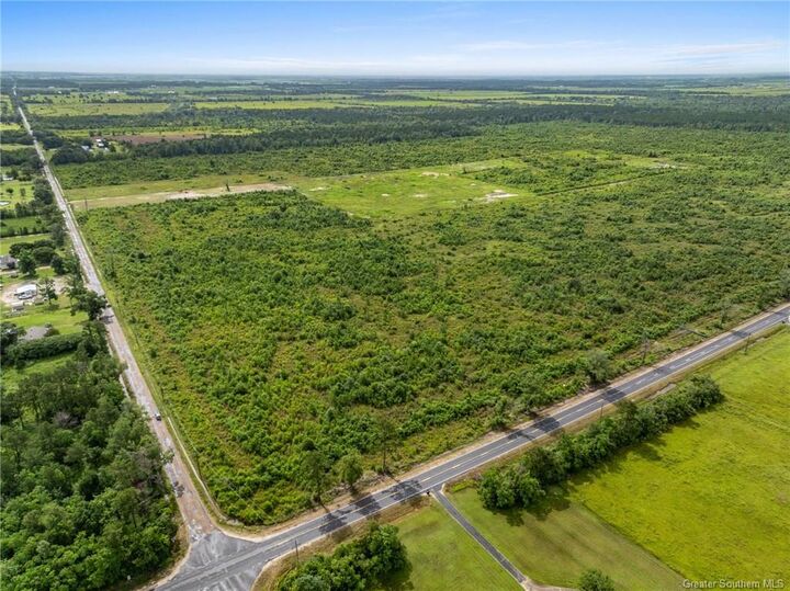 Property Photo: 15 Abie Fontenot Road LA 70647
