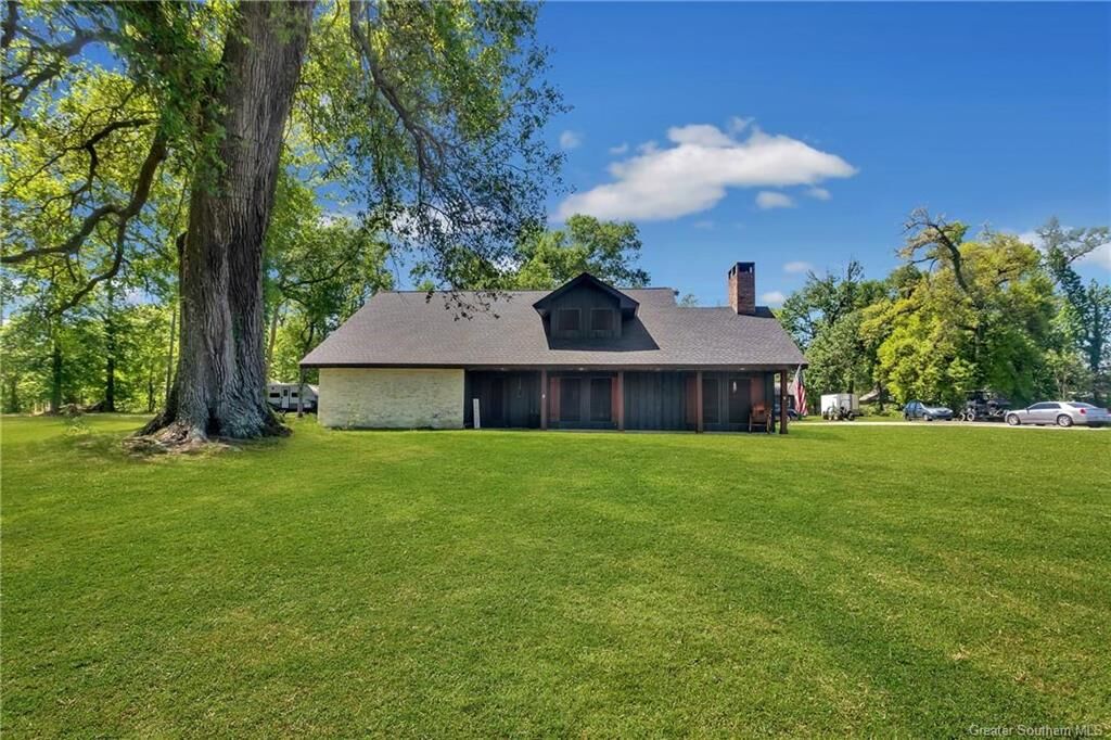 Property Photo: 3724 Thompson Road LA 70665