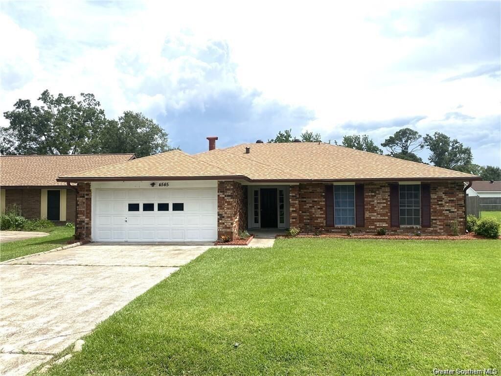 Property Photo: 4545 W Meadow Lane W LA 70605