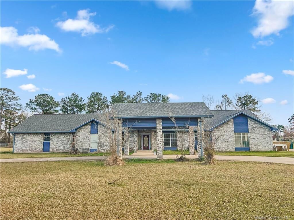 Property Photo: 307 W Dick Hayes Road W LA 70669