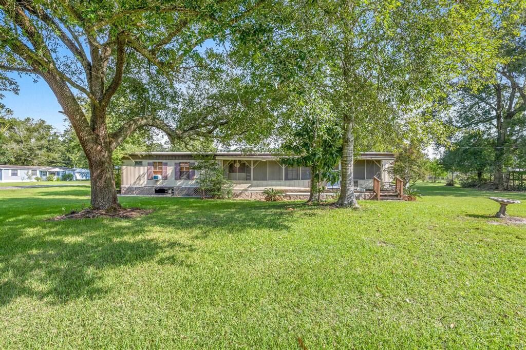 Property Photo:  1505 Garth Drive  LA 70663 