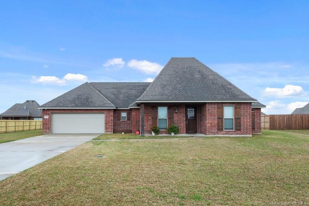 Property Photo: 5401 Grant Lane LA 70647