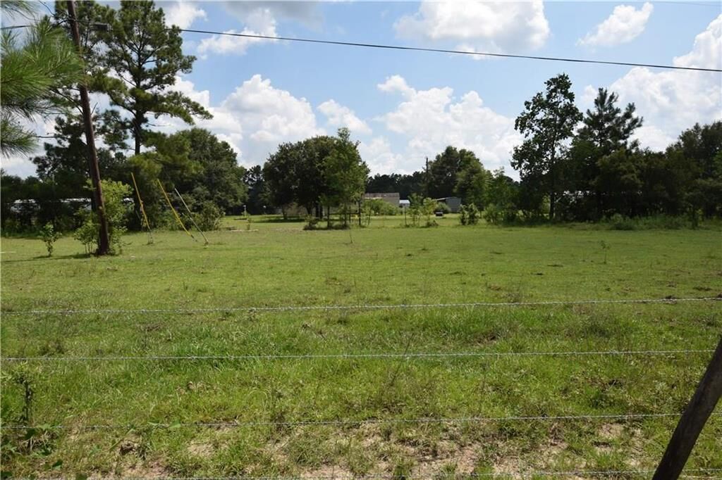 Property Photo: 239 Tillie Ledoux Road LA 70663