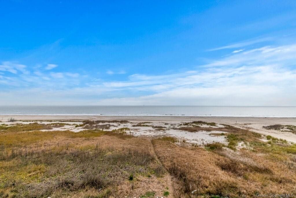 Property Photo: 2657 Teal Street LA 70631