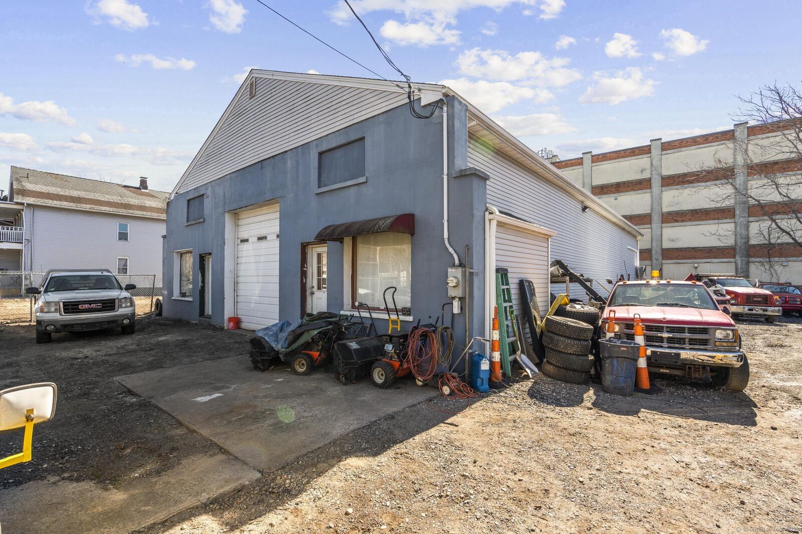 Property Photo:  76 Chapel Street  CT 06513 
