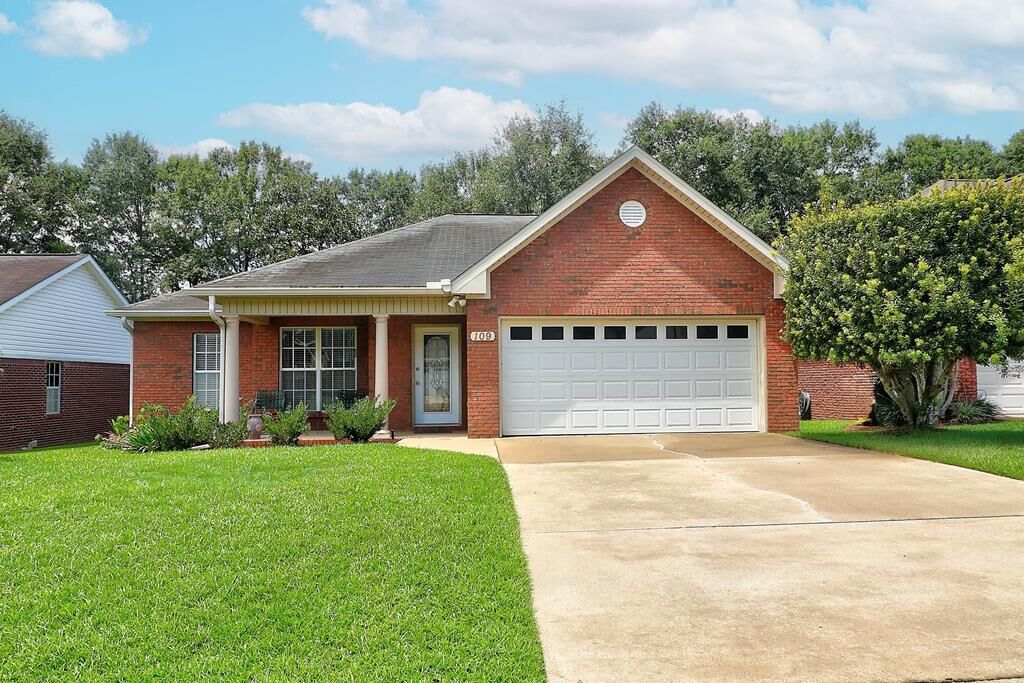 Property Photo: 109 Gaffney Court AL 36303
