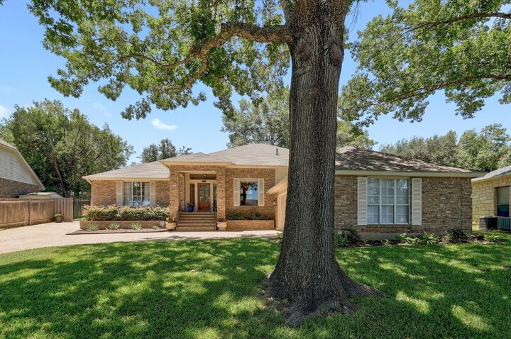 Property Photo: 5831 Tributary Ridge Drive TX 78759