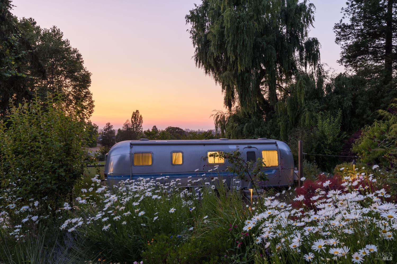 Property Photo:  240 Metz Lane  CA 94952 
