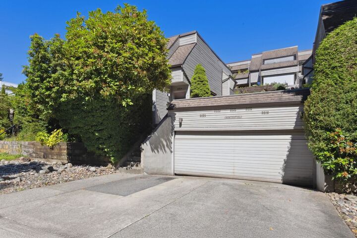2024 Chesterfield Avenue — photo 1