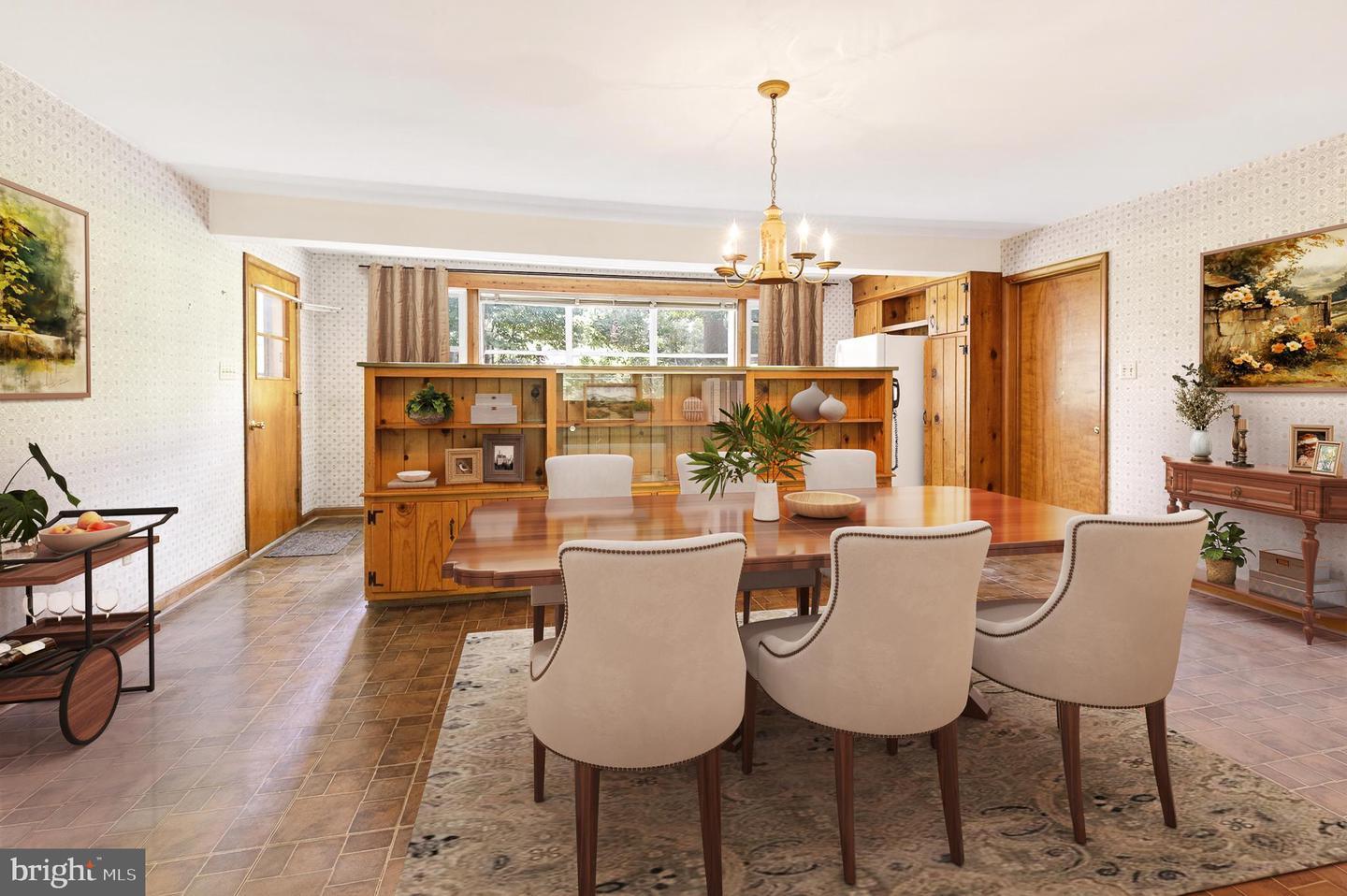 Property Photo:  82 E Elm Street  PA 17516 