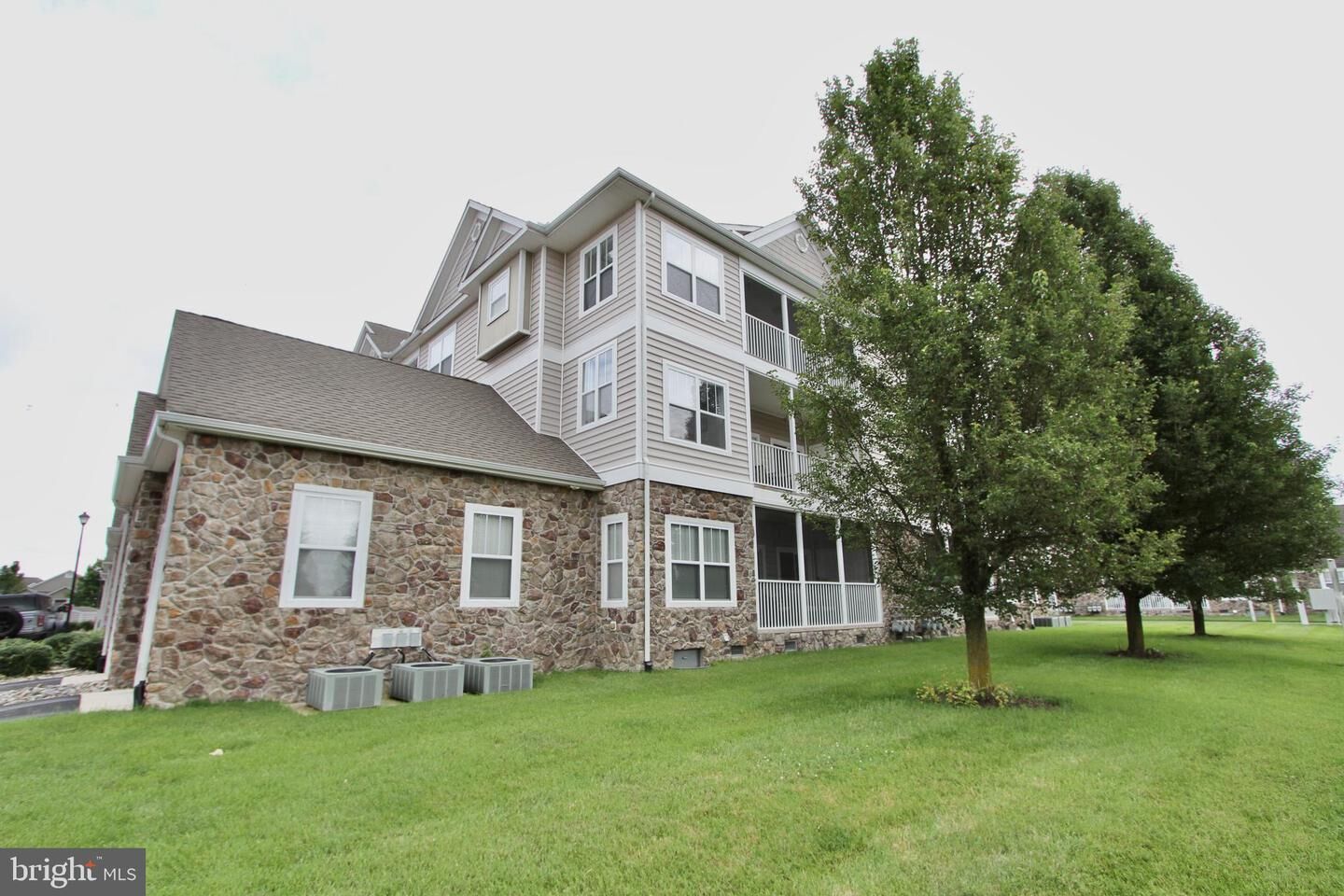 Property Photo:  4302 Summer Brook Way 4307G  DE 19963 