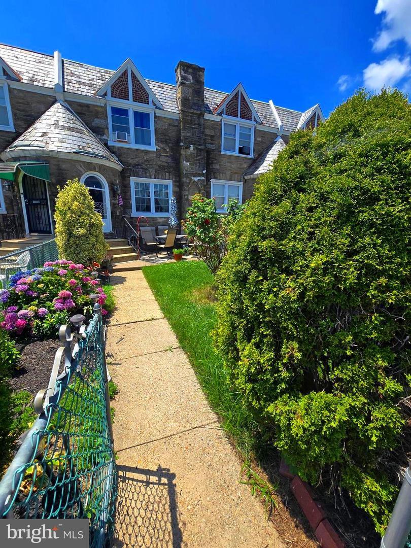 1216 Knorr Street  Philadelphia PA 19111 photo