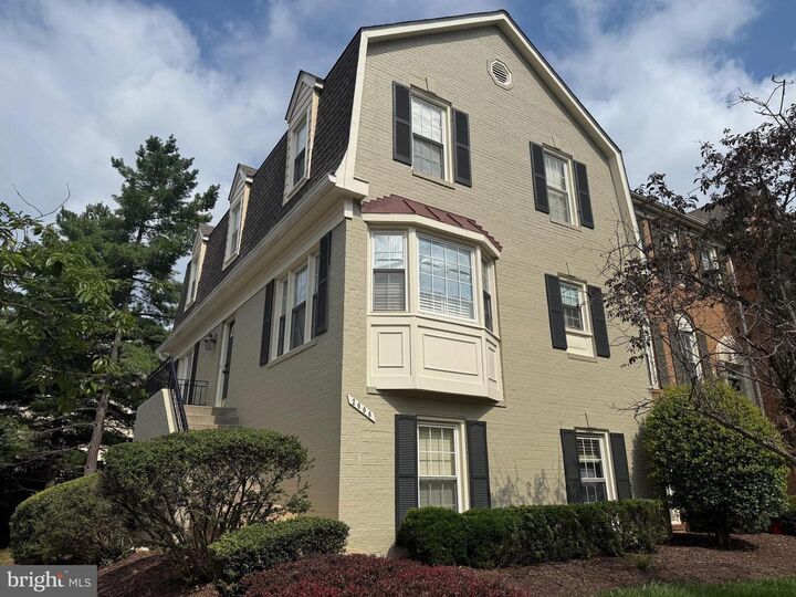 Property Photo:  2006 Gallows Tree Lane  VA 22182 
