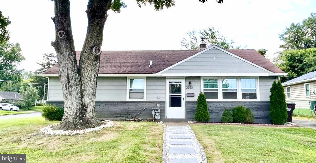 2510 Crafton Drive  Bensalem PA 19020 photo