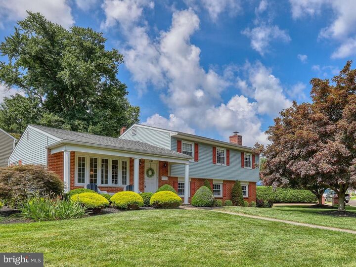 239 Louise Drive  Yardley PA 19067 photo