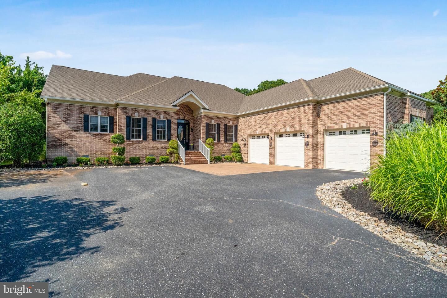 Property Photo:  18 Buckthorn Lane  NJ 08210 