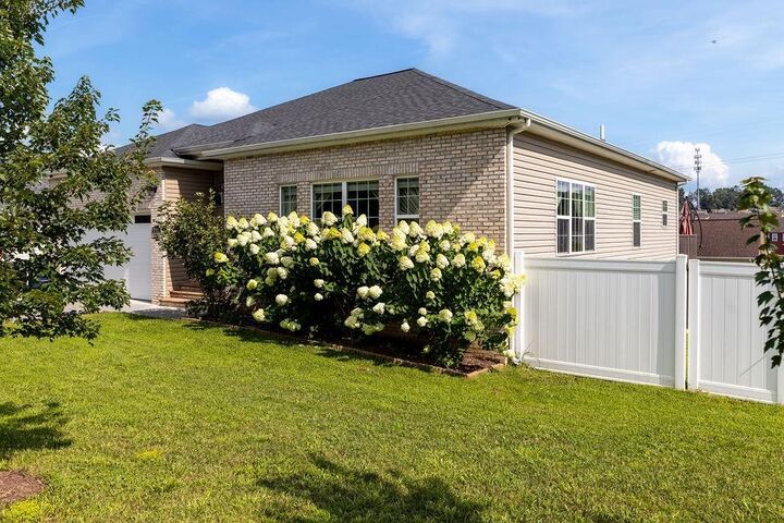 Property Photo:  1311 Little Sorrel Dr  VA 22801 