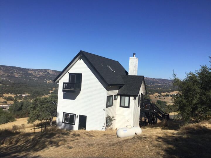 Property Photo: 2464 Charmstone Way CA 95228