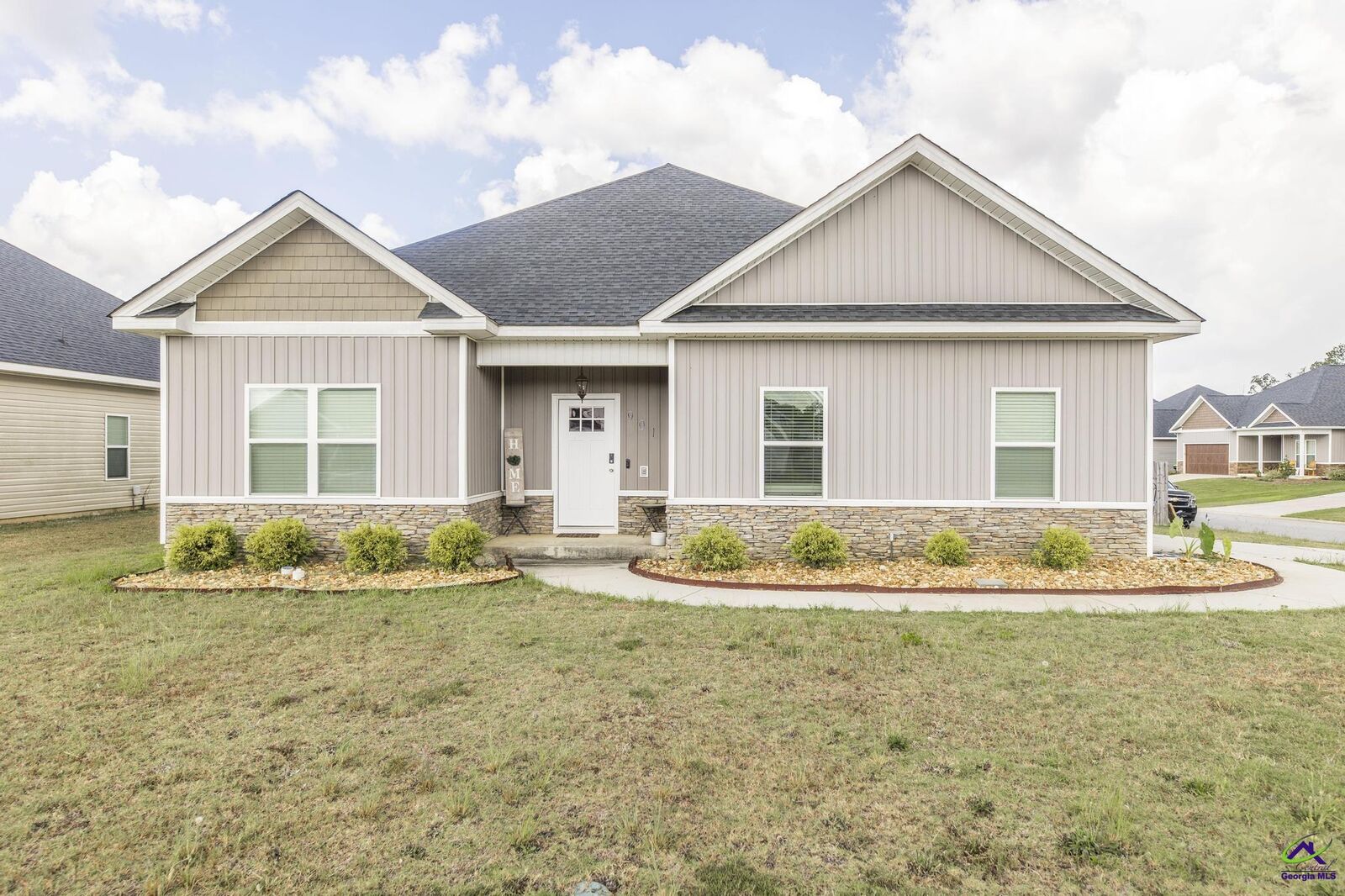 Property Photo:  901 Adirondac Way  GA 31005 