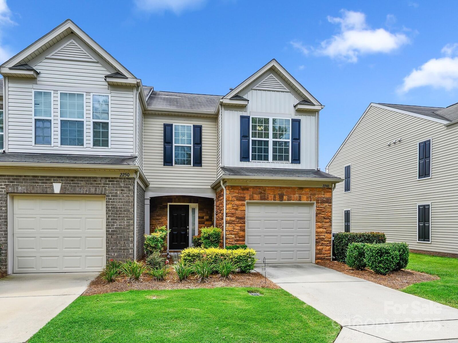 Property Photo: 2246 Kensington Station Parkway NC 28210