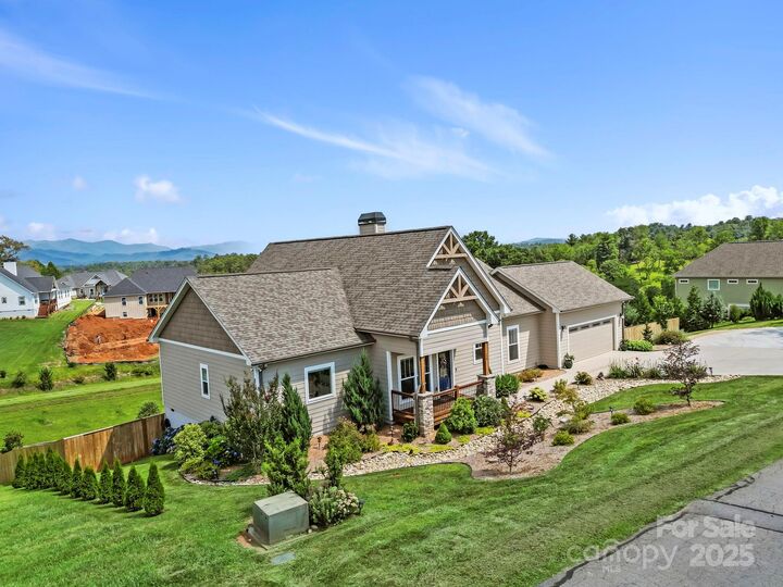 Property Photo: 16 Enchanted Oak Lane NC 28701