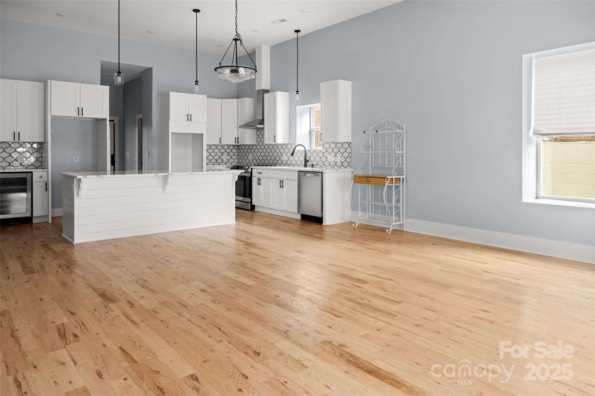 Property Photo:  204 W Wade Street  NC 28170 