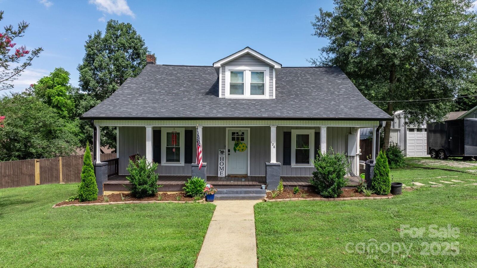 Property Photo:  126 Huss Avenue  NC 28638 