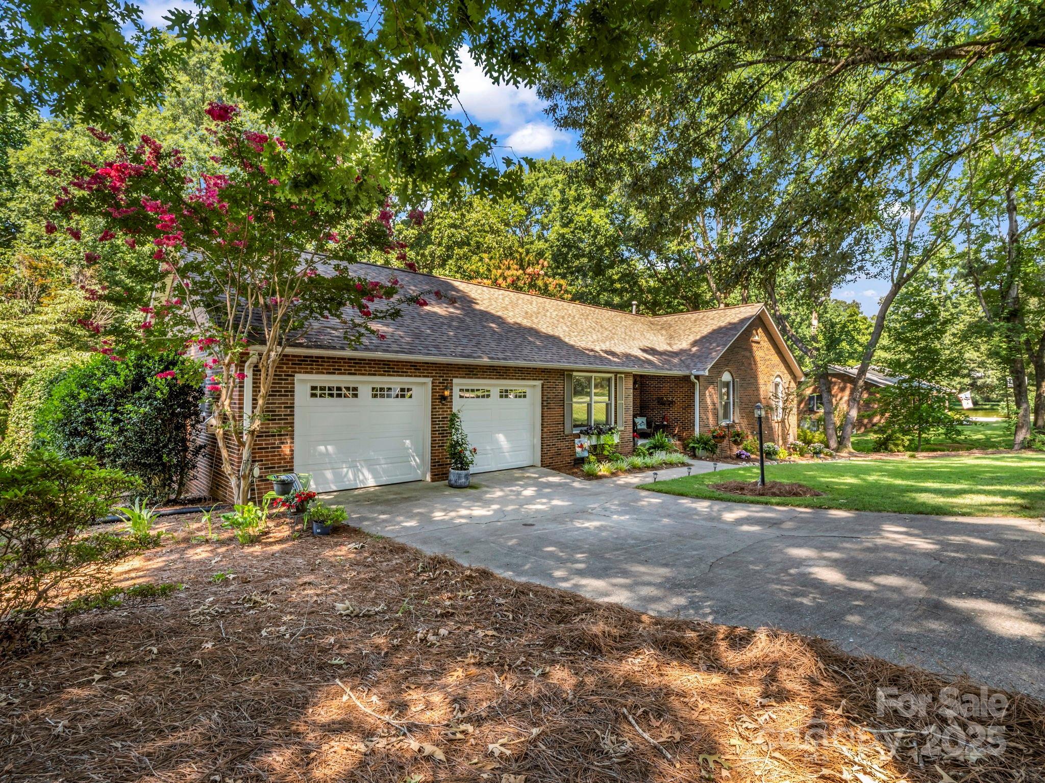 Property Photo:  869 Hunting Avenue  NC 28092 