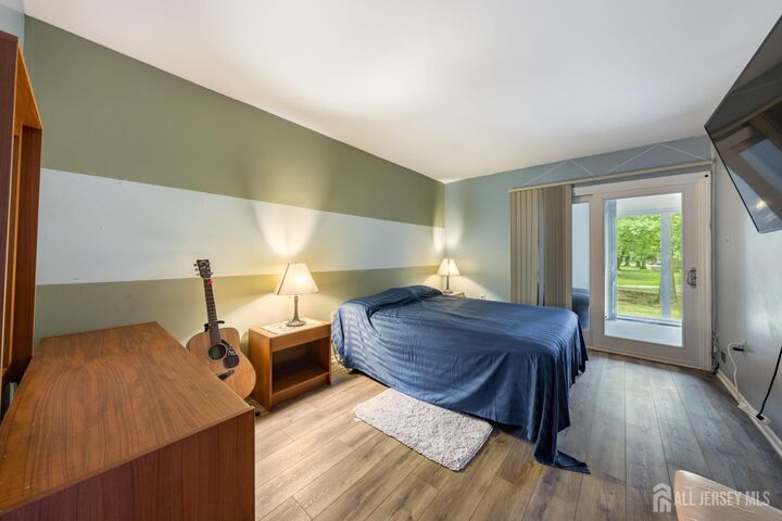 Property Photo:  276 Constitution Circle  NJ 08902 