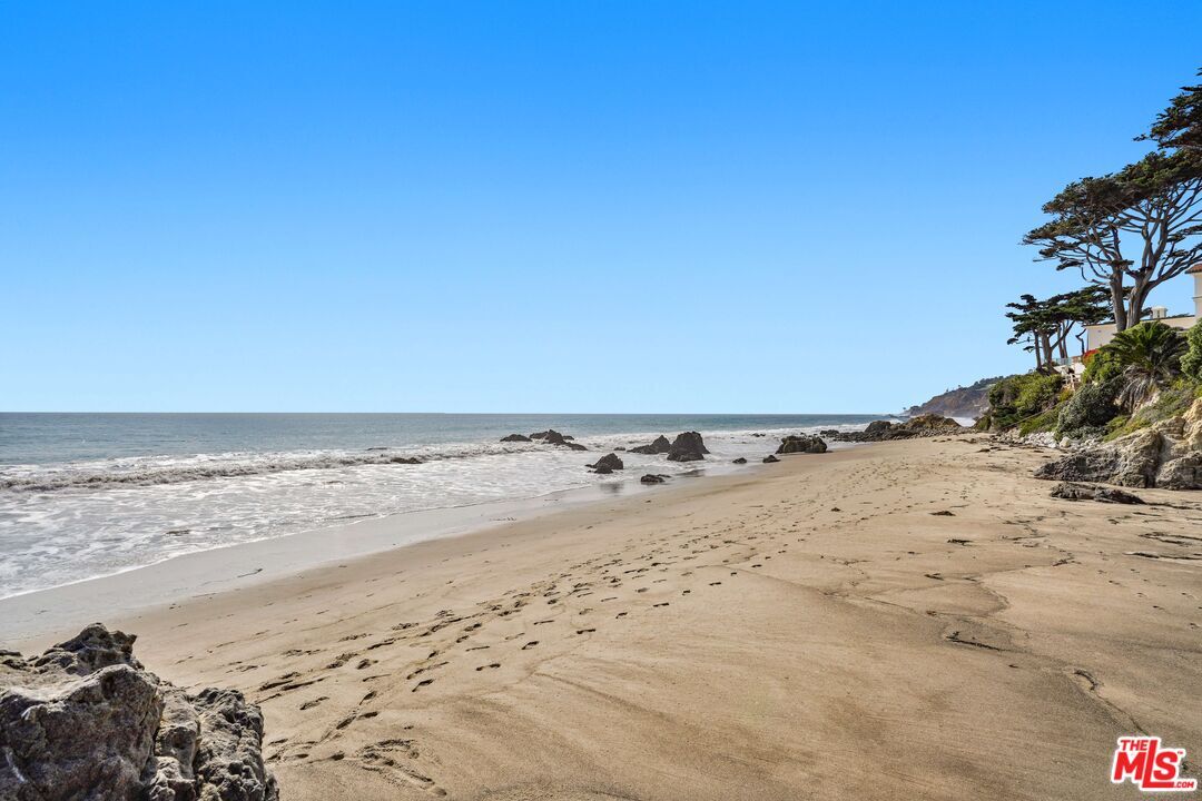 Property Photo: 31763 Cottontail Ln CA 90265
